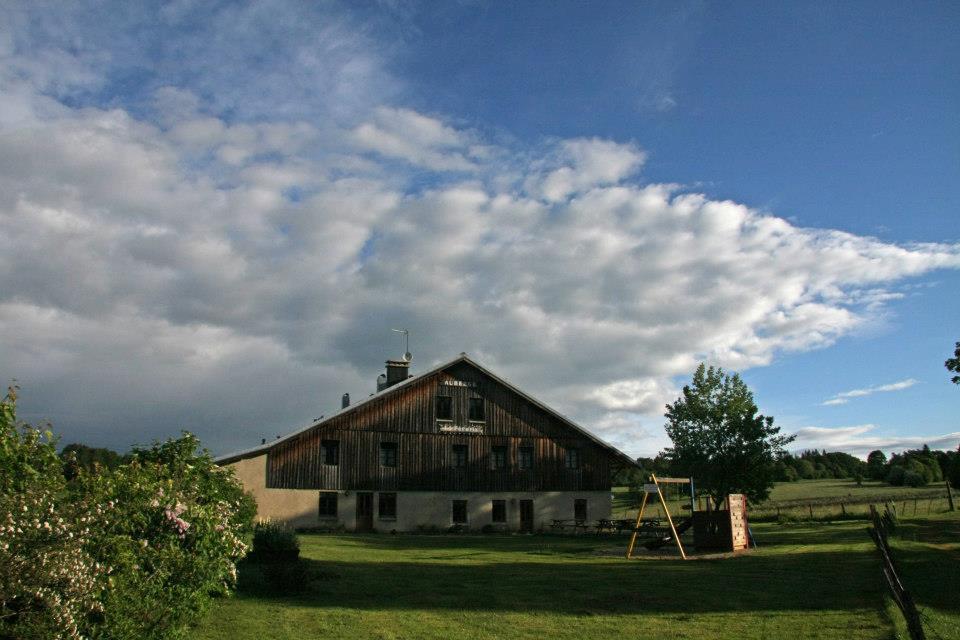 Auberge De La Perdrix Hauterive-la-Fresse Exteriör bild