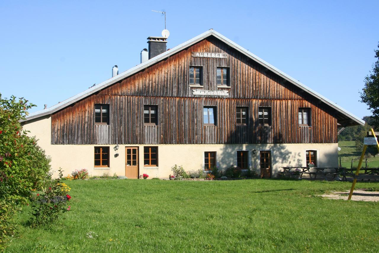 Auberge De La Perdrix Hauterive-la-Fresse Exteriör bild